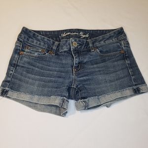 American Eagle womens denim shorts size 4